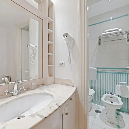 Charming And Bright Flat In Trastevere Roma
