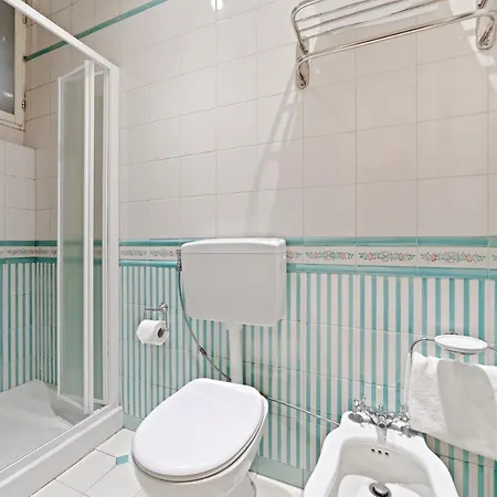 Charming And Bright Flat In Trastevere Daire *