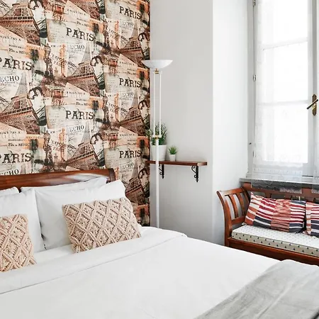 Charming And Bright Flat In Trastevere Roma