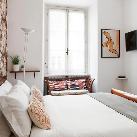 Daire Charming And Bright Flat In Trastevere